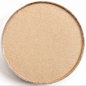 Anastasia shadow single legend